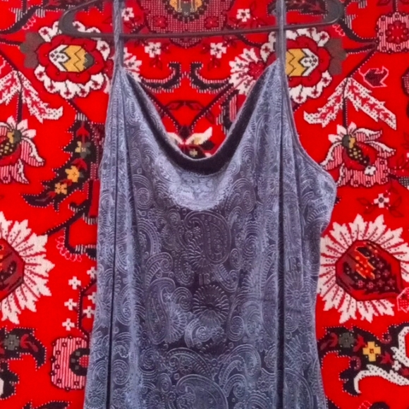 Stunning velvet maxi-dress - Picture 2 of 3